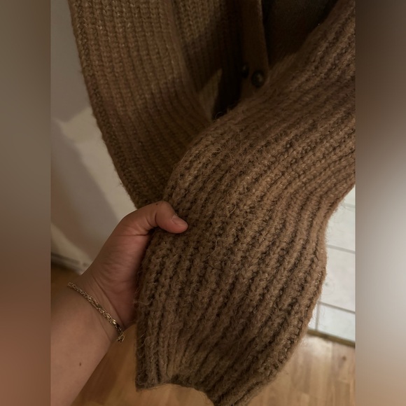 Zara cardigan SOLD - Picture 5 of 5